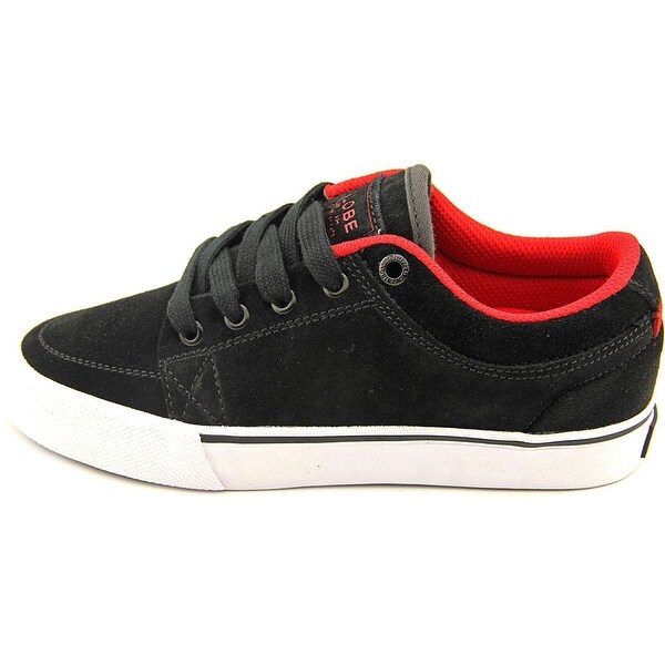 globe kids skate shoes