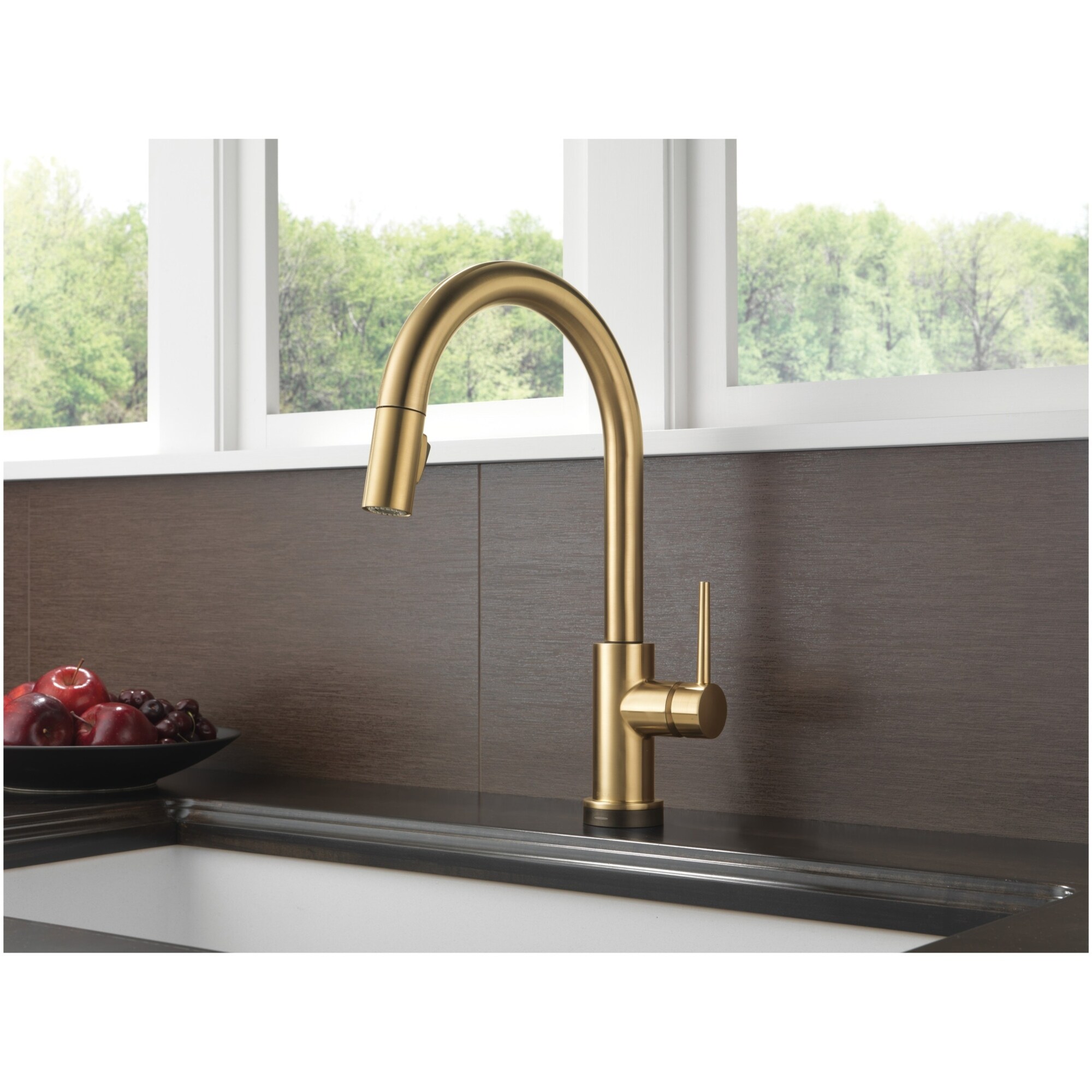 Delta Trinsic Pull-Down Kitchen Faucet with On/Off Touch Activation,