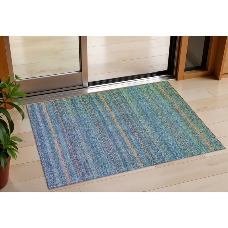 HomeRoots Striped Transitional Rectangle Outdoor Rug - 3' x 5'