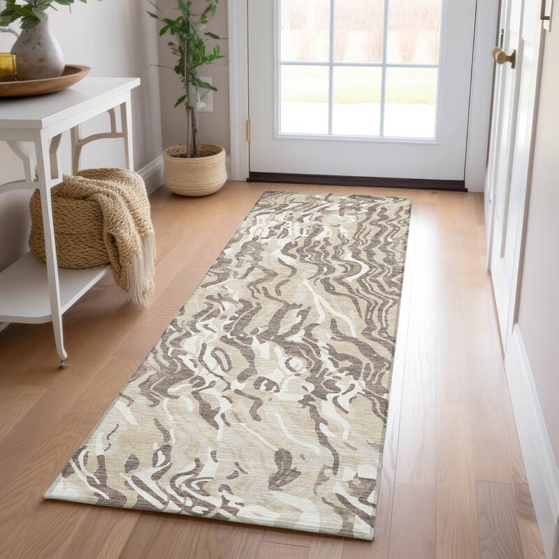Machine Washable Indoor/ Outdoor Abstract Flow Chantille Rug - Beige - 2'3" x 7'6"