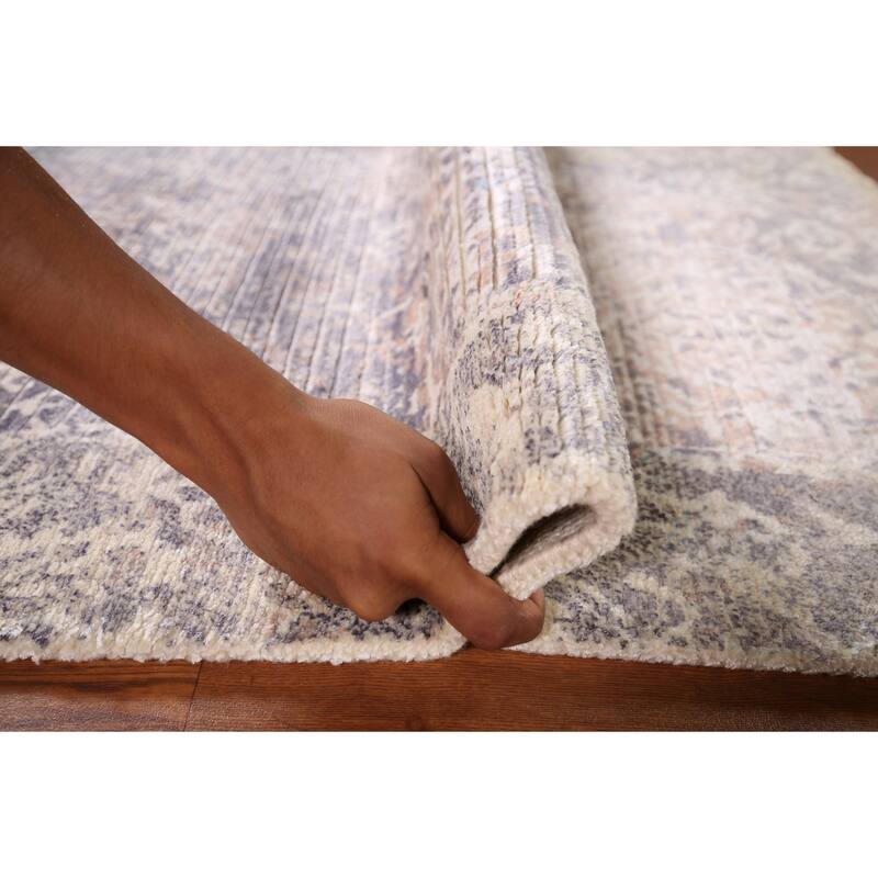 Abstract Oriental Accent Rug Hand-Knotted Wool Carpet - 2'8" x 4'9"