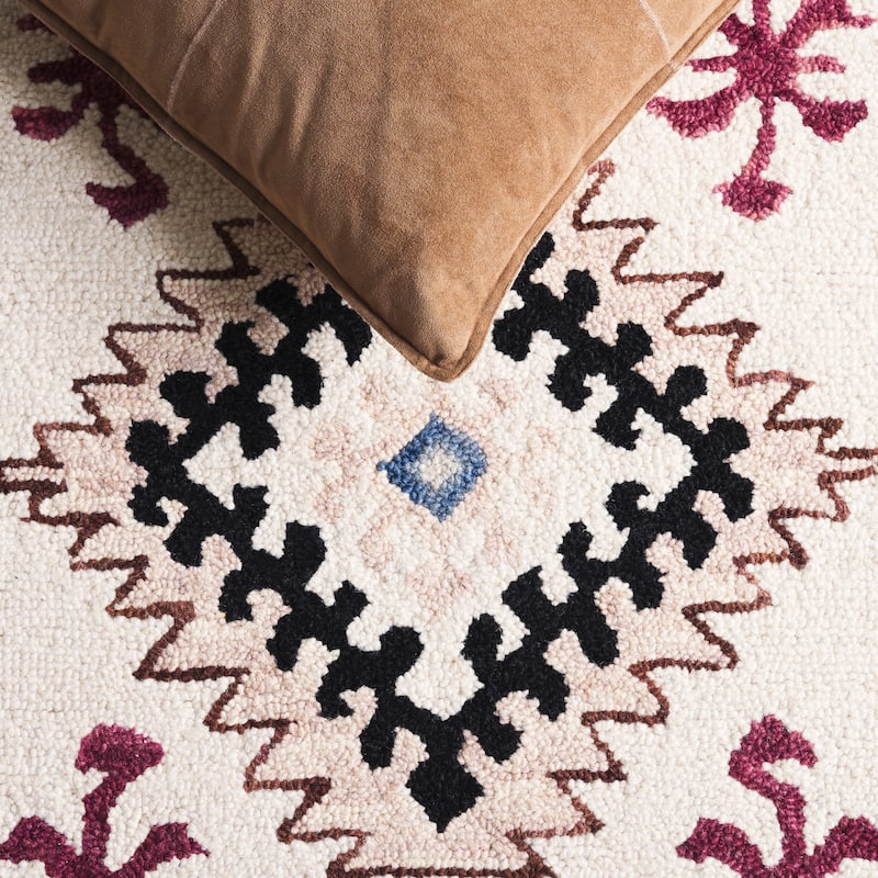 SAFAVIEH Handmade Metro Filoftia Wool Rug