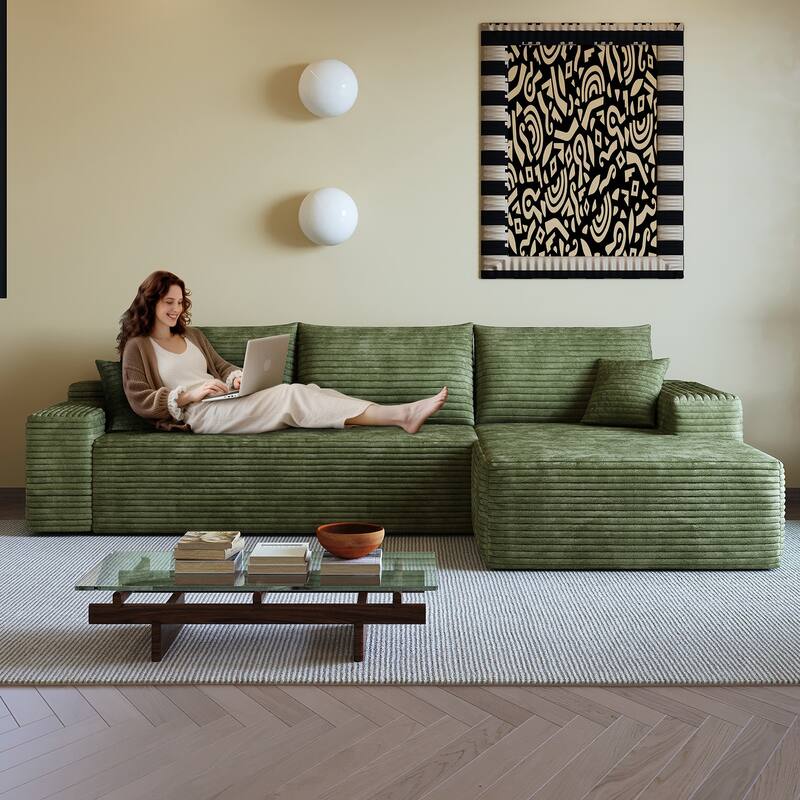 Sofa 107-in Casual Green 3 -seater Right Reclining Sectional - 8' x 10'