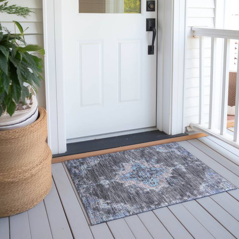 Machine Washable Indoor/ Outdoor Traditional Tabriz Chantille Rug - Graphite - 1'8" x 2'6"