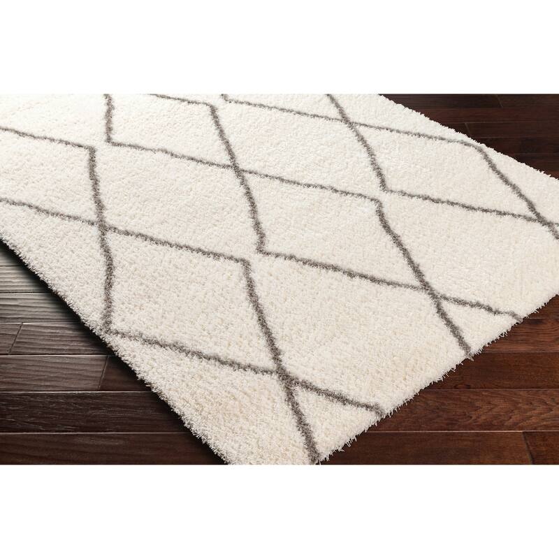 Livabliss Cloudy Diamond Lattice Plush Area Rug
