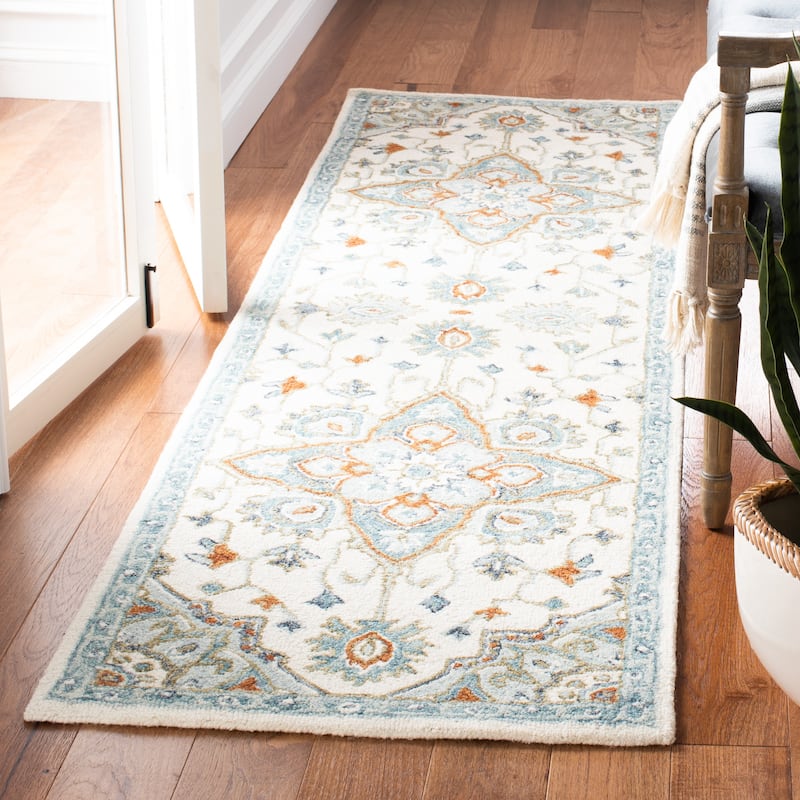 SAFAVIEH Handmade Heritage Marjanca Traditional Wool Rug - 2'3" x 8' Runner - Ivory/Blue