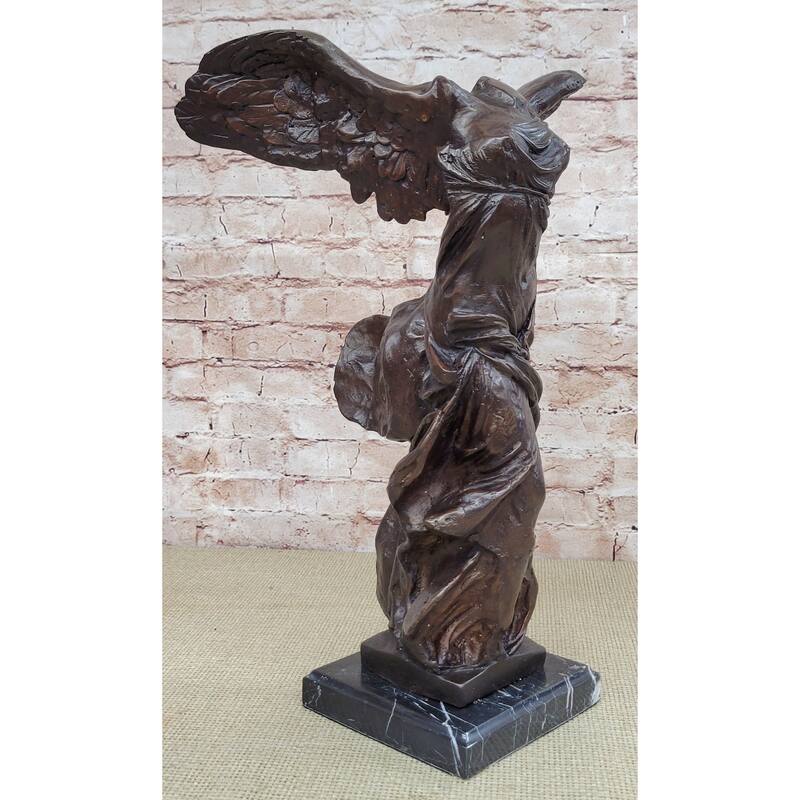 Nike Of Samothrace Winged Victory Greek Statue Sculpture Replica Louvre 18 Inches X 13 Inches