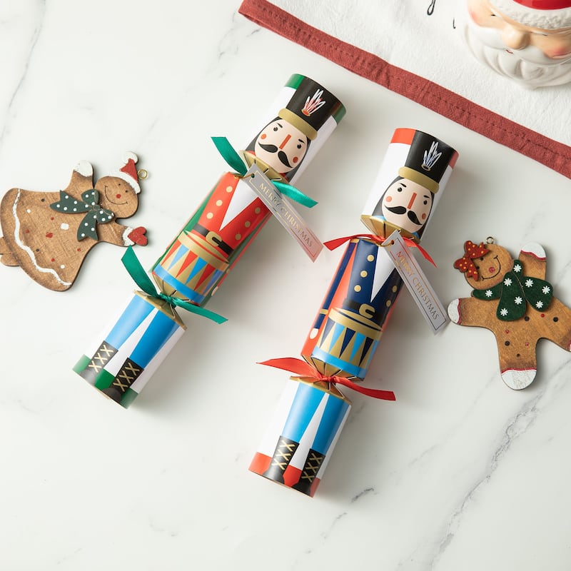 Glitzhome 8 Pack Christmas Nutcracker Party Crackers Favor Supplies with Gift Contents for Kids