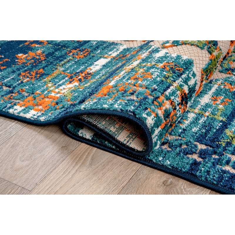 World Rug Gallery Distressed Traditional Indoor/Outdoor Area Rug