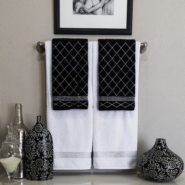 Sparkles Home Atlas Rhinestone Hand Towel (Set of 2) - Bed  display picture 1