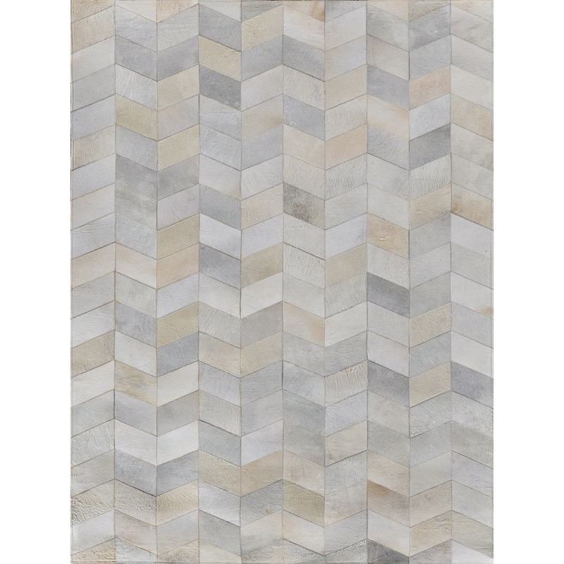 EXQUISITE RUGS Natural Hide Hand-stitched Leather Hide Ivory Area Rug.