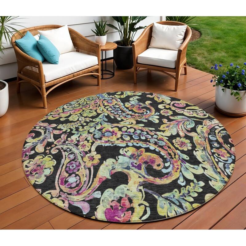 HomeRoots Paisley Transitional Rectangle Outdoor Rug - 8' Round