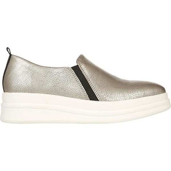 naturalizer yola slip on sneaker