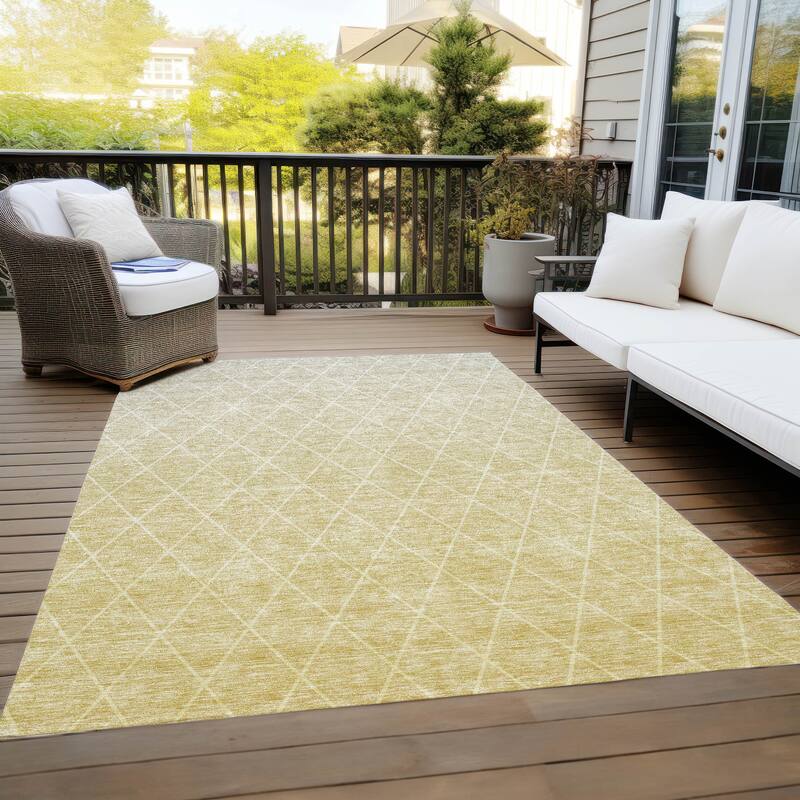 Machine Washable Indoor/ Outdoor Ombre Trellis Chantille Rug