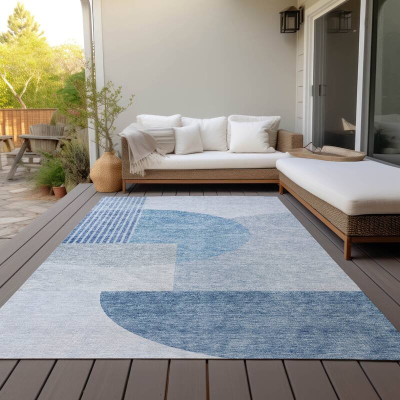 Machine Washable Indoor/ Outdoor Chantille Contemporary Deco Rug