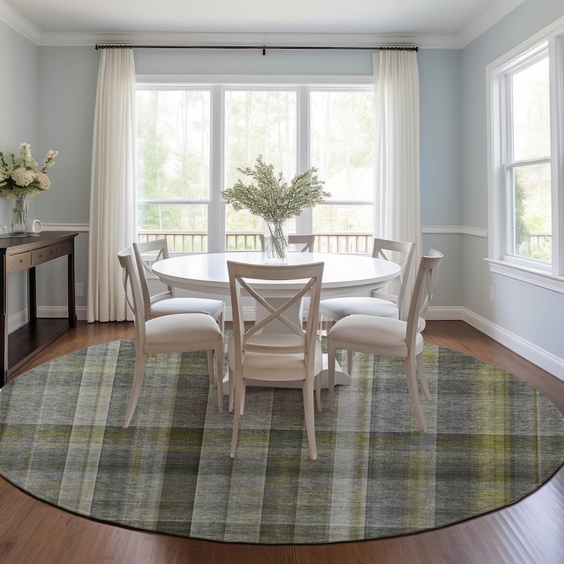 Machine Washable Indoor/ Outdoor Plaid Chantille Rug - Gray - 8' x 8'