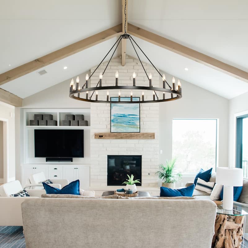 24 - Light Wagon Wheel Chandelier - N/A