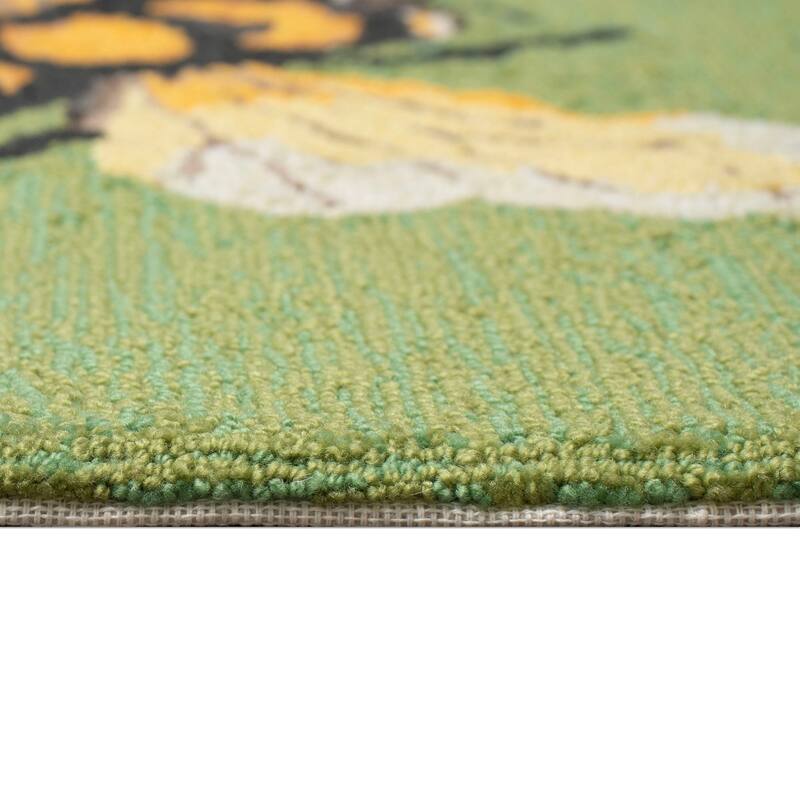 Liora Manne Frontporch Bee Indoor/Outdoor Rug - 2' x 3'