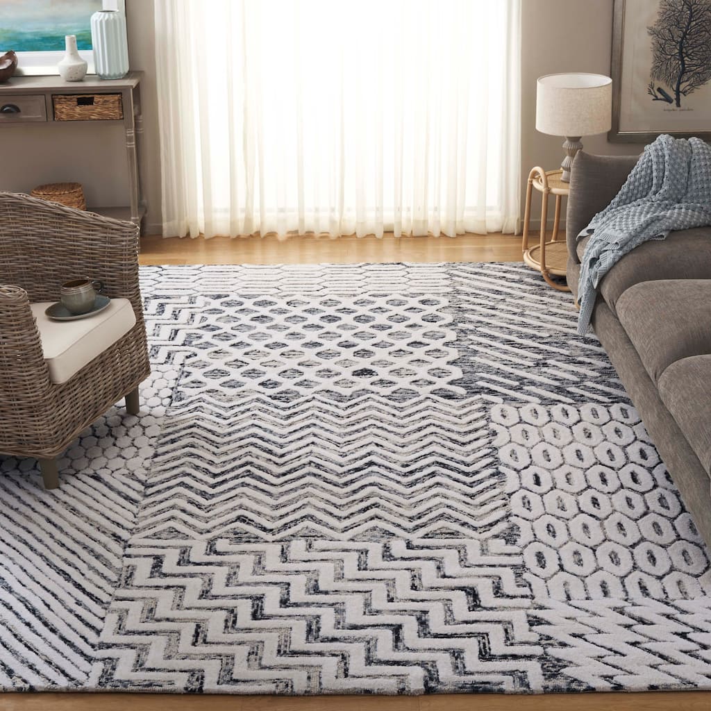 SAFAVIEH Handmade Ebony Fanette Modern & Contemporary Wool Rug