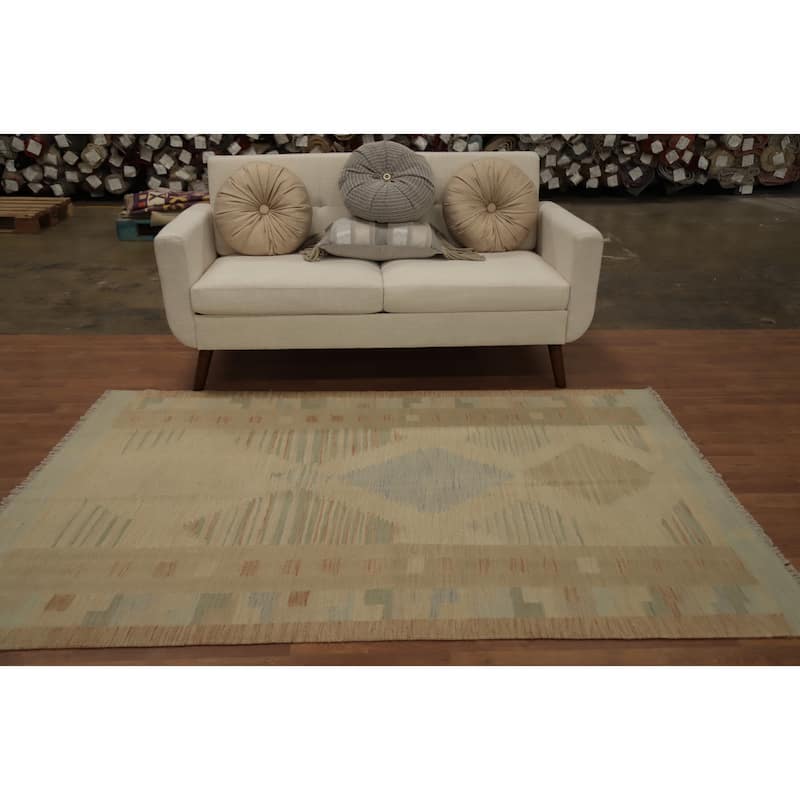 Hand Woven Oriental 100% Wool Carpet Southwestern Tribal Beige & Ivories Kilim Area Rug - 6' 10'' X 4' 9''