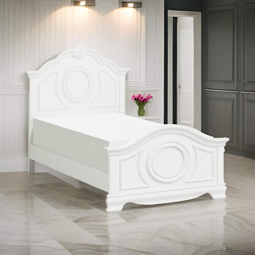 Lilya Traditional Full Size Bed, Bead Molding and Shell Motif, Crisp White
