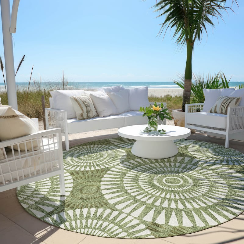 Machine Washable Indoor/ Outdoor Chantille Modern Burst Rug - Green - 8' x 8'