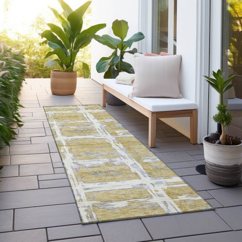Machine Washable Indoor/ Outdoor Chantille Contemporary Abstract Rug - Gold - 2'3" x 7'6"