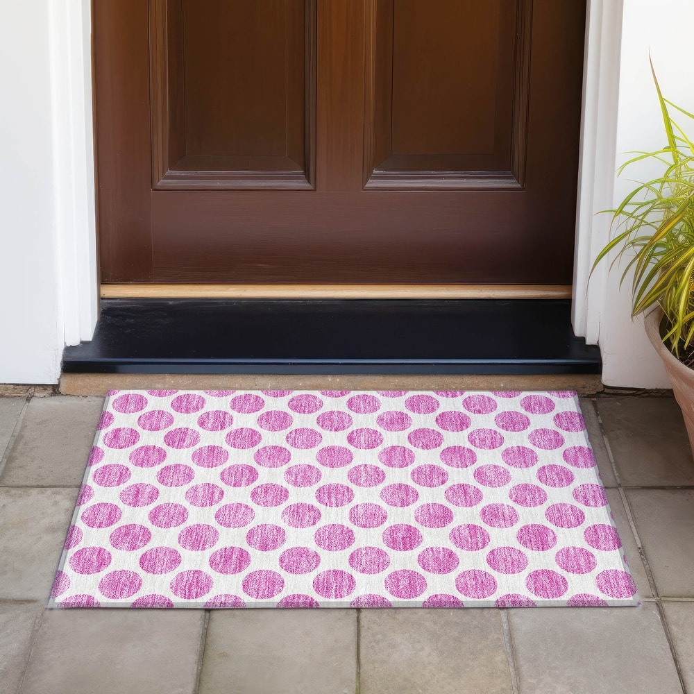Machine Washable Indoor/ Outdoor Polka Dots Chantille Rug