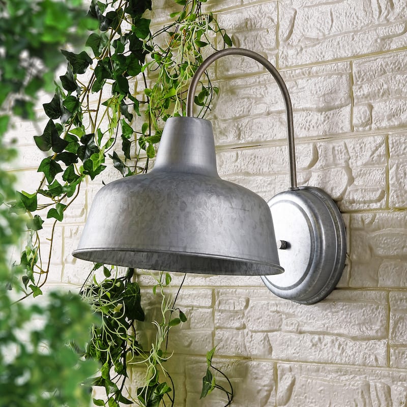 SAFAVIEH Lighting Jennine Outdoor Wall Sconce - 11"W x 14"D x 13"H