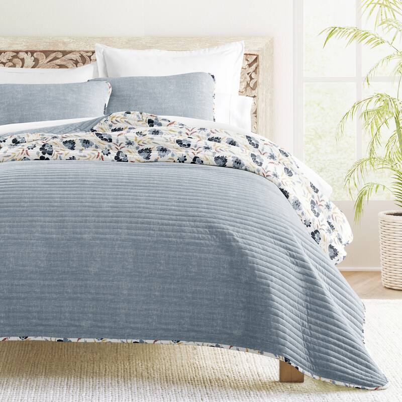 Becky Cameron All Season 3 Piece Floral Reversible Quilt Set