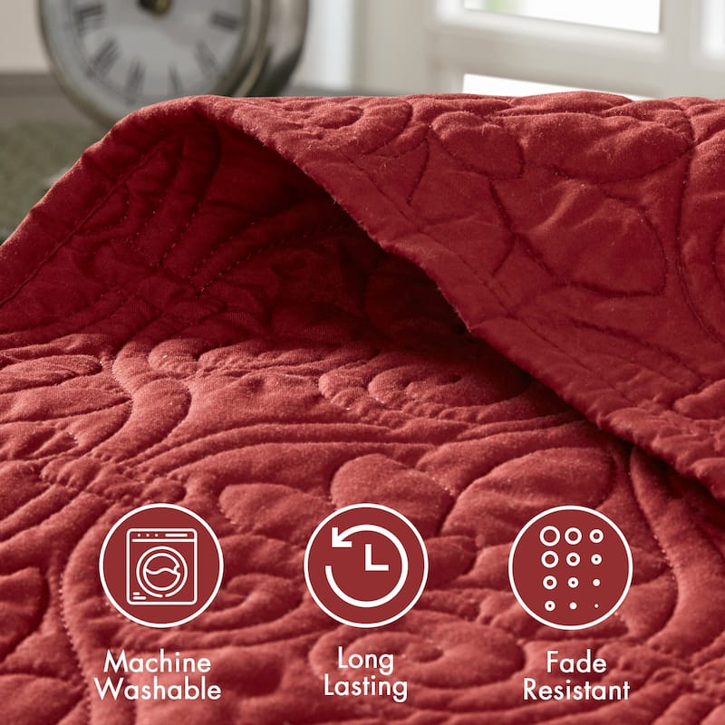 Madison Park Mansfield Reversible Oversized 3-piece Solid Texture Bedspread Quilt Set with Matching Shams