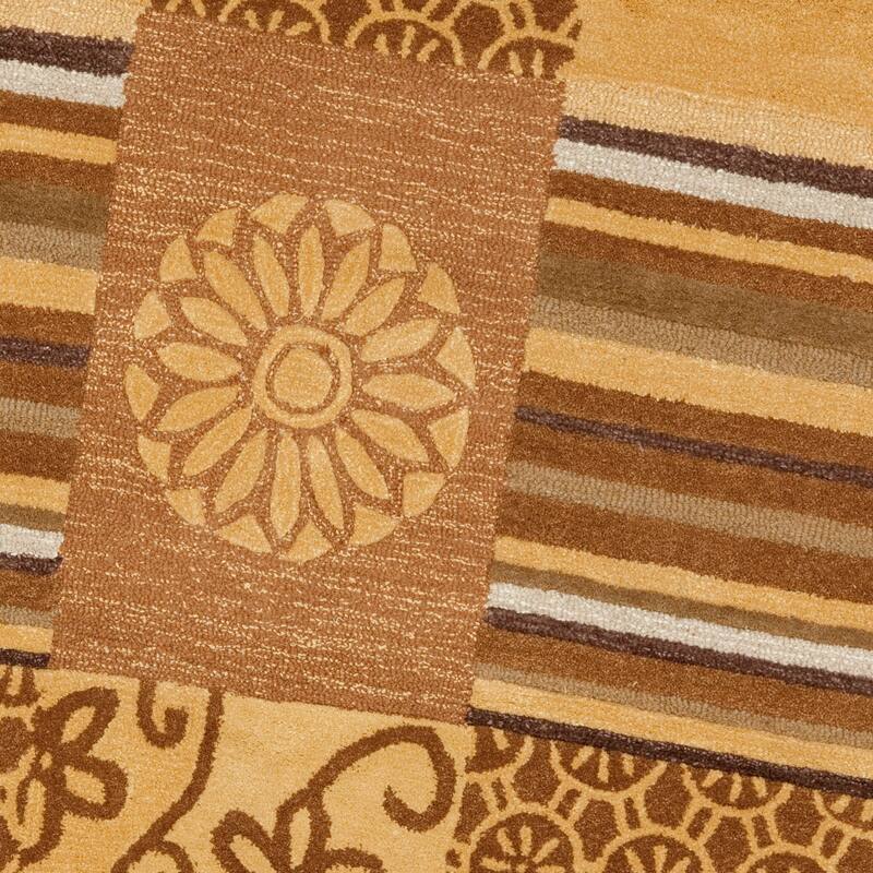 SAFAVIEH Handmade Soho Trixi Patchwork N.Z. Wool Rug