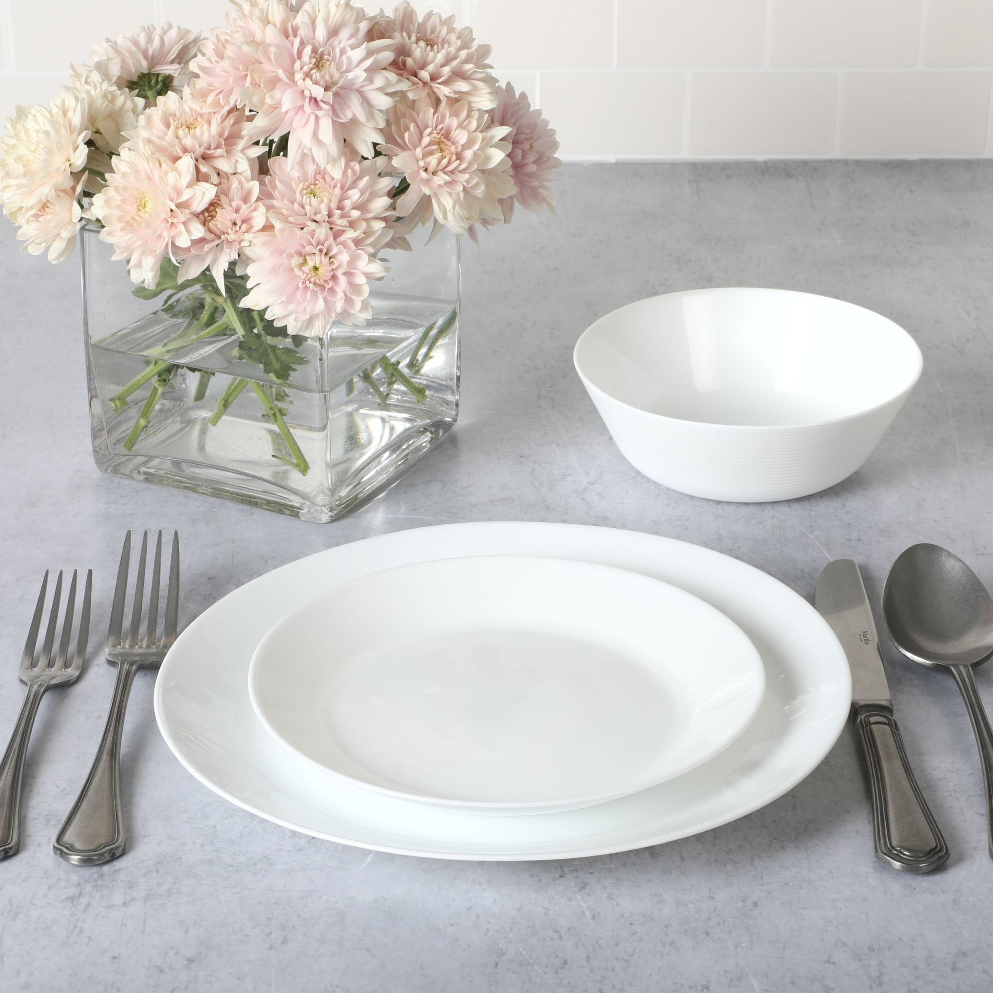 Glass dinnerware set top