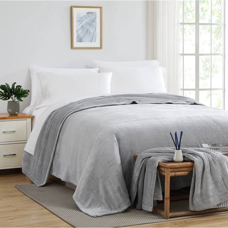 Southshore Fine Linens Premium Fleece Blanket