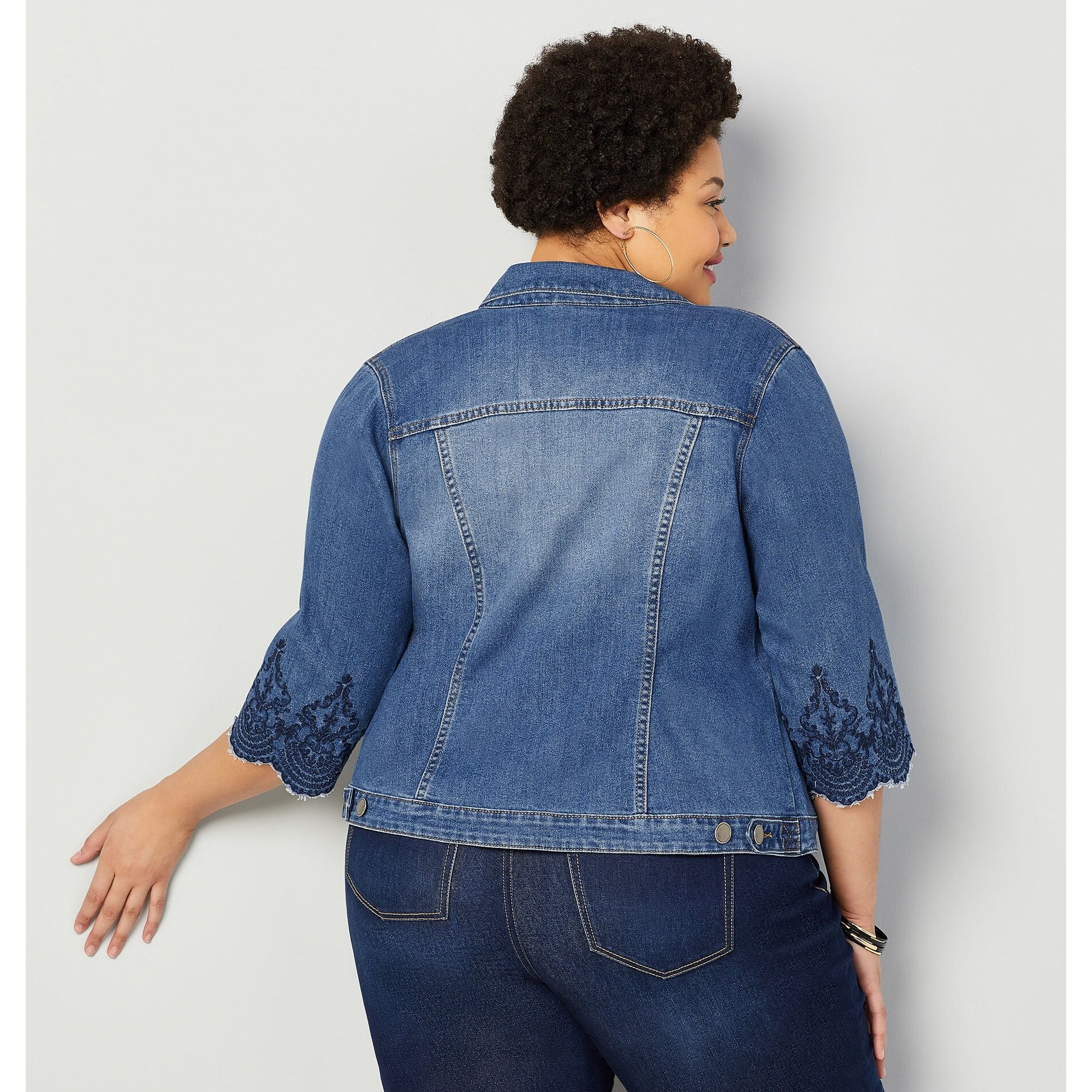 women's medium wash denim jacket