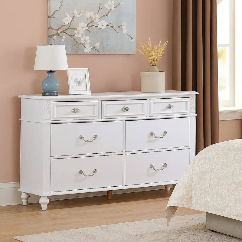 Dresser with 7 Drawers and Crystal Knobs, White
