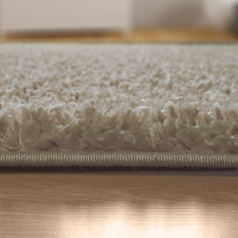 Plain Shag Rug For Living Room or Bedroom in pastell colors