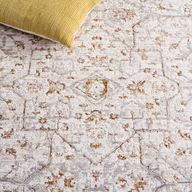 SAFAVIEH Garnet Eleuteria Vintage Distressed Rug