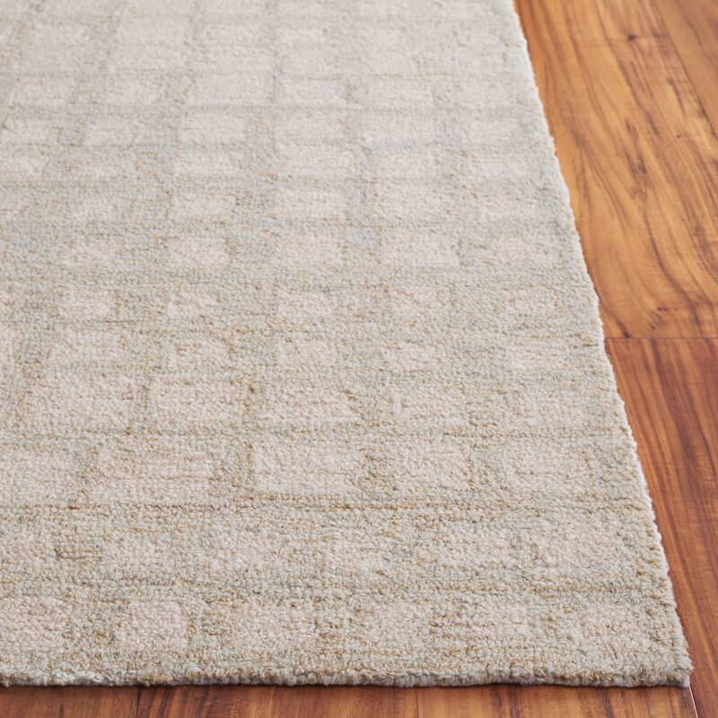 SAFAVIEH Handmade Metro Ninako French Country Wool Rug