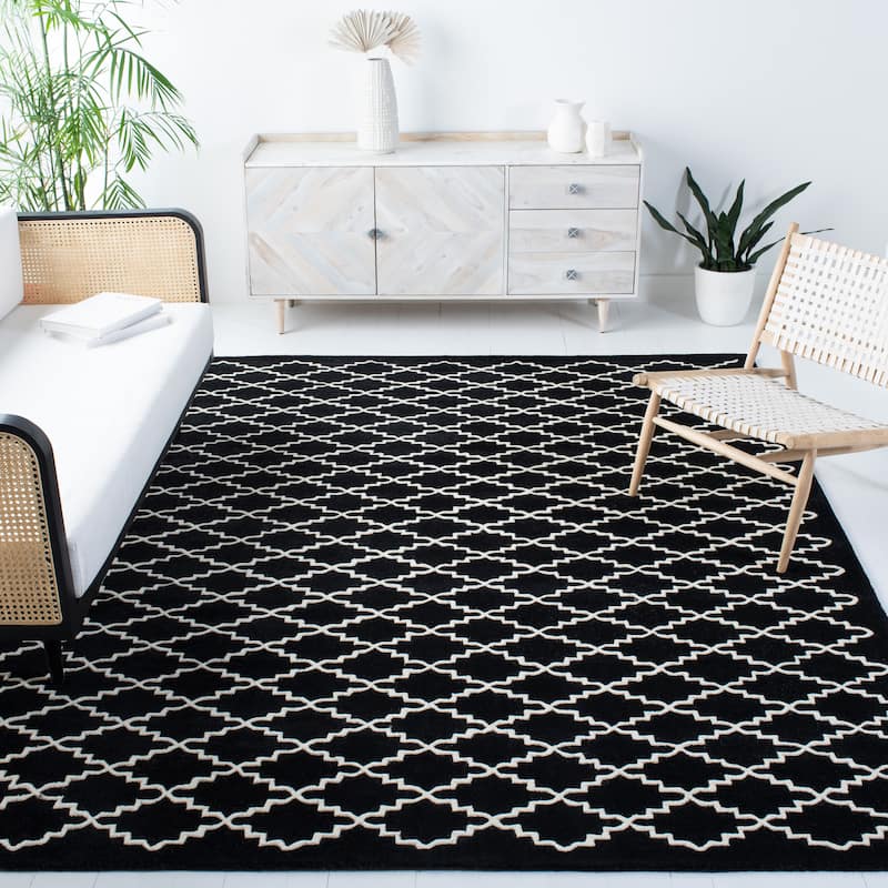 SAFAVIEH Handmade Chatham Carlota Modern Moroccan Wool Rug