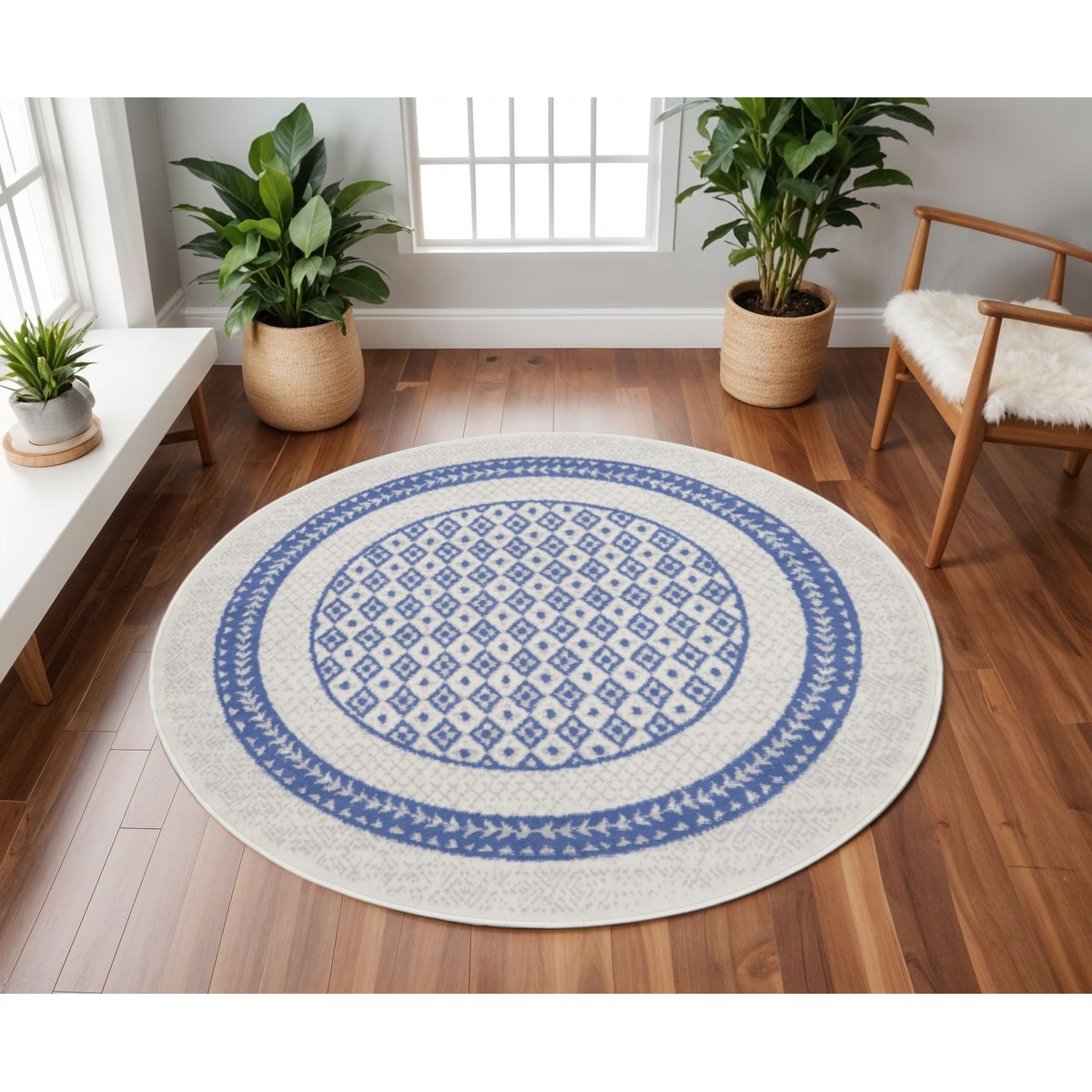 Fivos Power Loomed Distressed Geometric Modern Stain Resistant Area Rug By HomeRoots - 96' X '96' X '0.39
