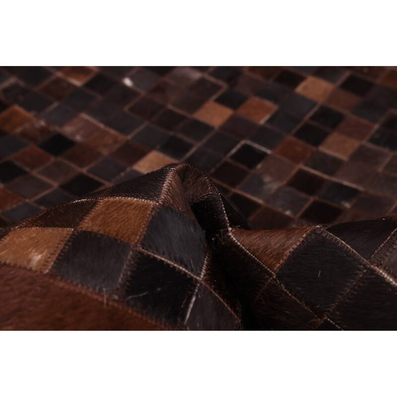ECARPETGALLERY Handmade Cowhide Patchwork Dark Brown Leather Rug - 4'1 x 6'0