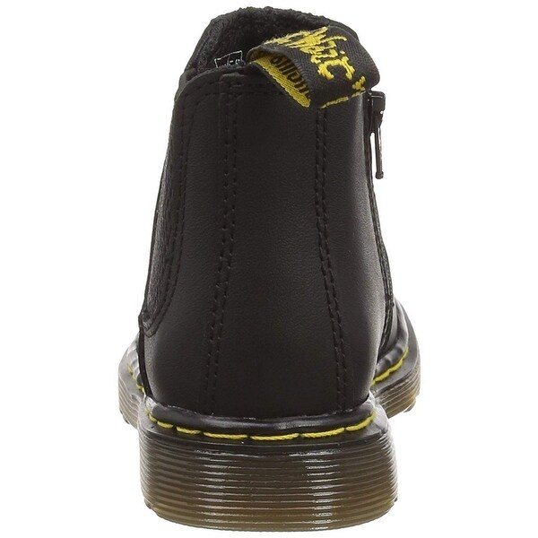 dr martens shenzi