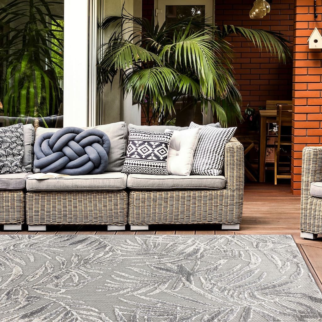 Bahama Palm Frond Floral Indoor/Outdoor Area Rug