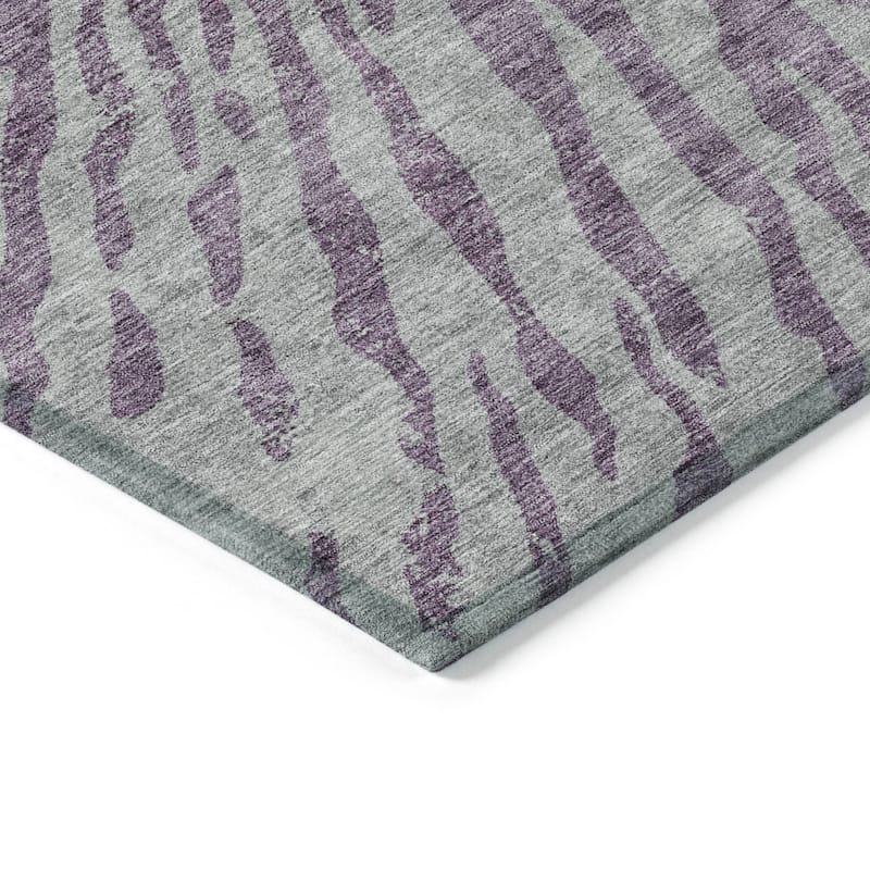 Machine Washable Indoor/ Outdoor Chantille Contemporary Burst Rug