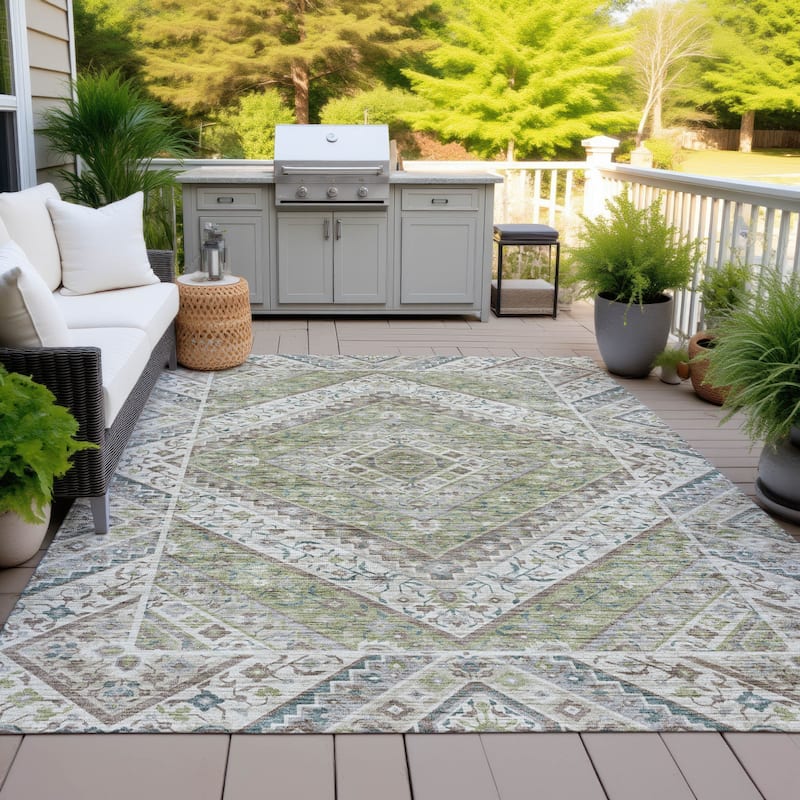 Machine Washable Indoor/Outdoor Traditional Ali Chantille Rug - Aloe - 10' x 14'