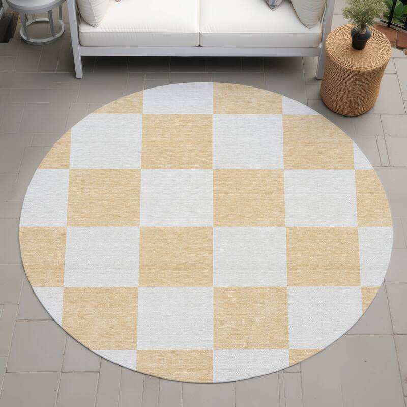 Machine Washable Indoor/ Outdoor Modern Checker Chantille Rug - Peach - 8' x 8'