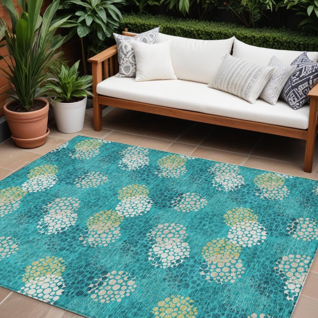 HomeRoots Polka Dot Transitional Rectangle Outdoor Rug