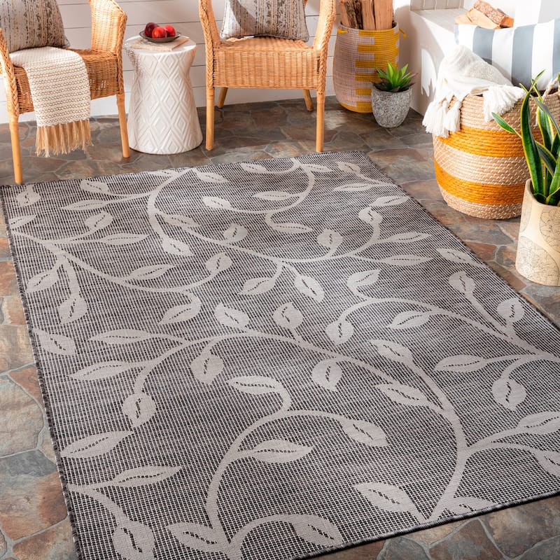 Artistic Weavers Otis Indoor / Outdoor Floral Area Rug