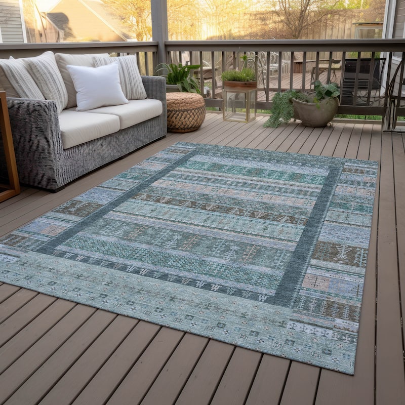 Machine Washable Indoor/Outdoor Global Kilim Chantille Rug